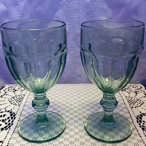 2 Vintage libbey Duratuff Glasses/ water goblet in rare Spanish green